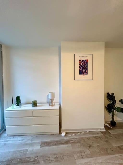 Appartement Le Douillet, Proche Gare Et Metro